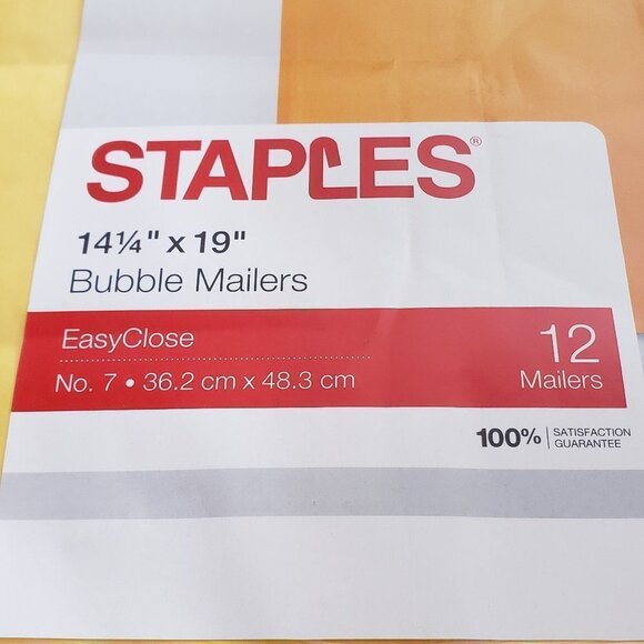 NWT - Staples Pack of 24 Bubble Mailers 14"X19" - Picture 2 of 2